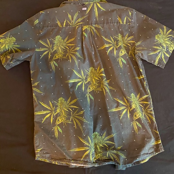 HP 🎊 Rocksmith Button Up - Picture 5 of 5